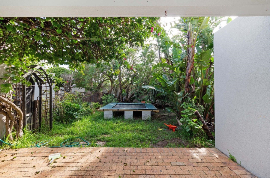 2 Bedroom Property for Sale in Woodbridge Island Western Cape